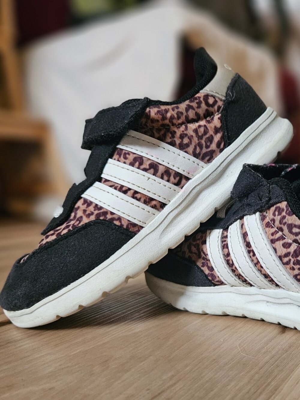adidas Run 70s 2.0